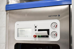 KCCG: Montiran novi automatski prolazni parni sterilizator,...