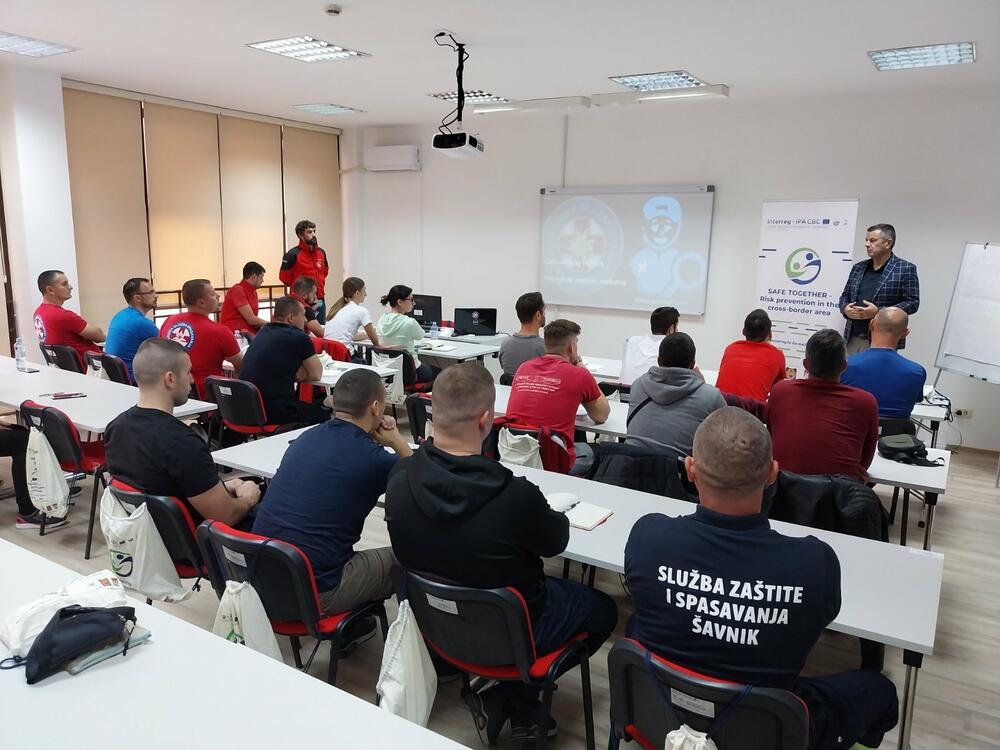 Šćepanović sa polaznicima prve obuke u Nacionalnom trening centru u Podgorici