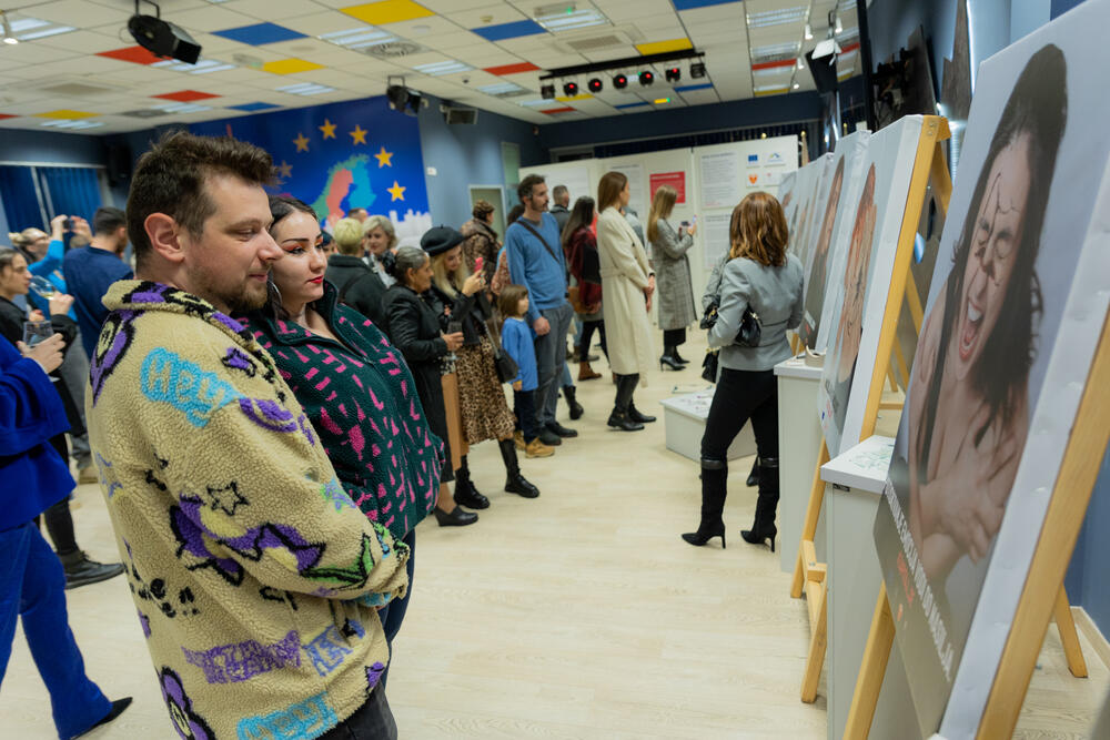 <p>"Fotografije treba jasno da poruče da ne želimo da ijedna žena više pati, ima modrice ili bude ubijena", kazala je autorka Nada Vojinović</p>