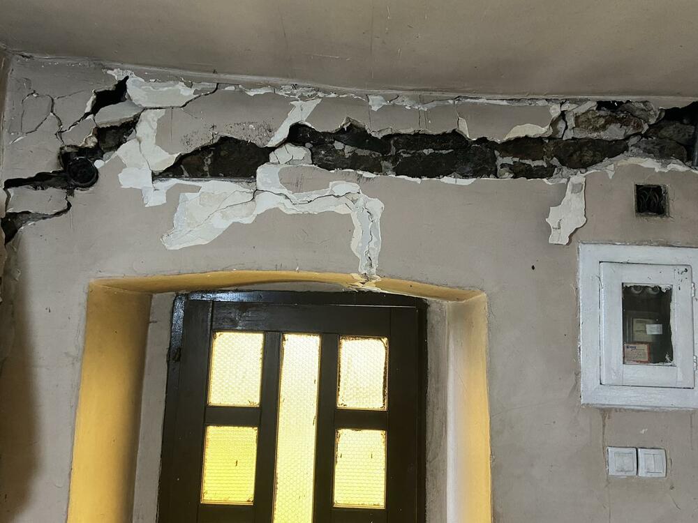 Posljedica klizišta: unutrašnjost kuće 