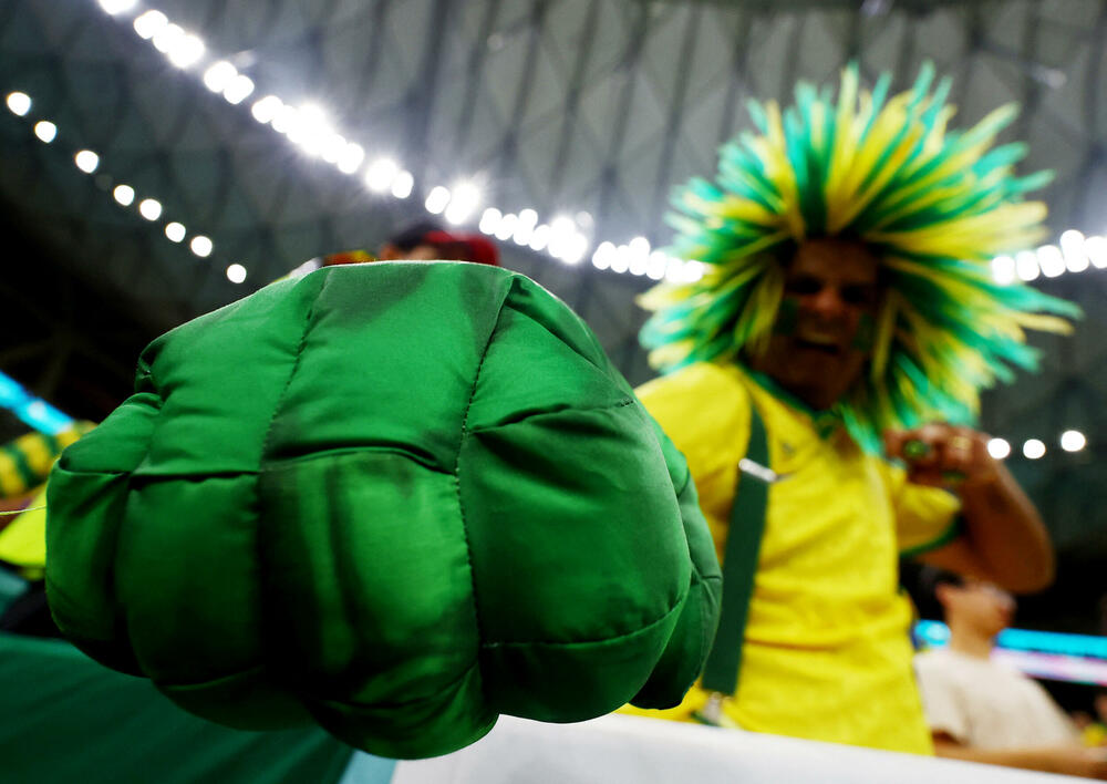<p>Navijačka žurka i na stadionima i u u fan-zonama u Kataru</p>