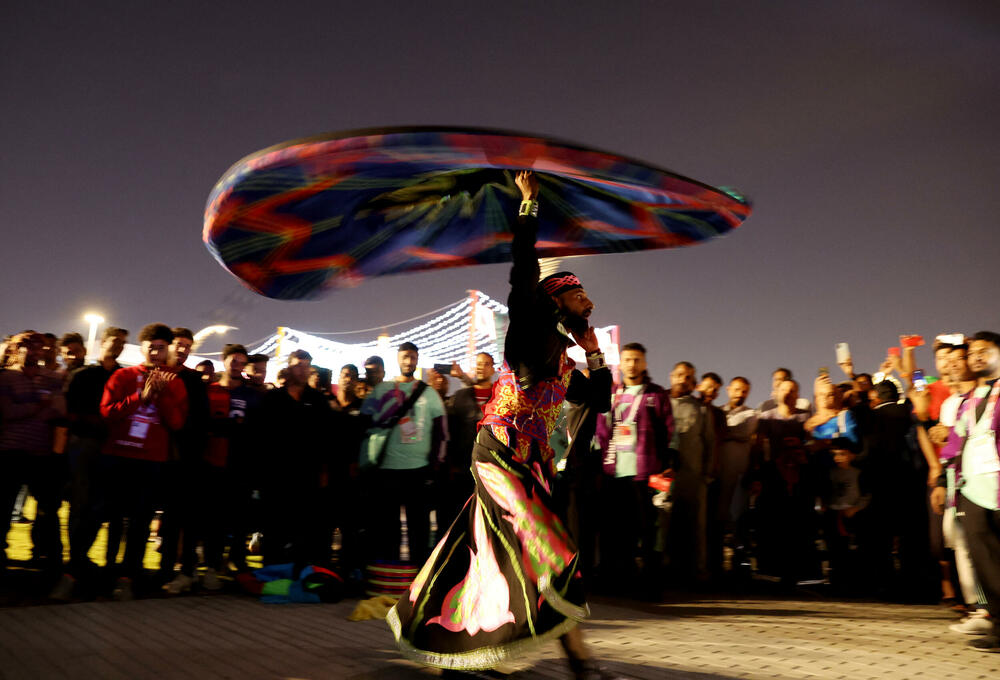 <p>Navijačka žurka i na stadionima i u u fan-zonama u Kataru</p>