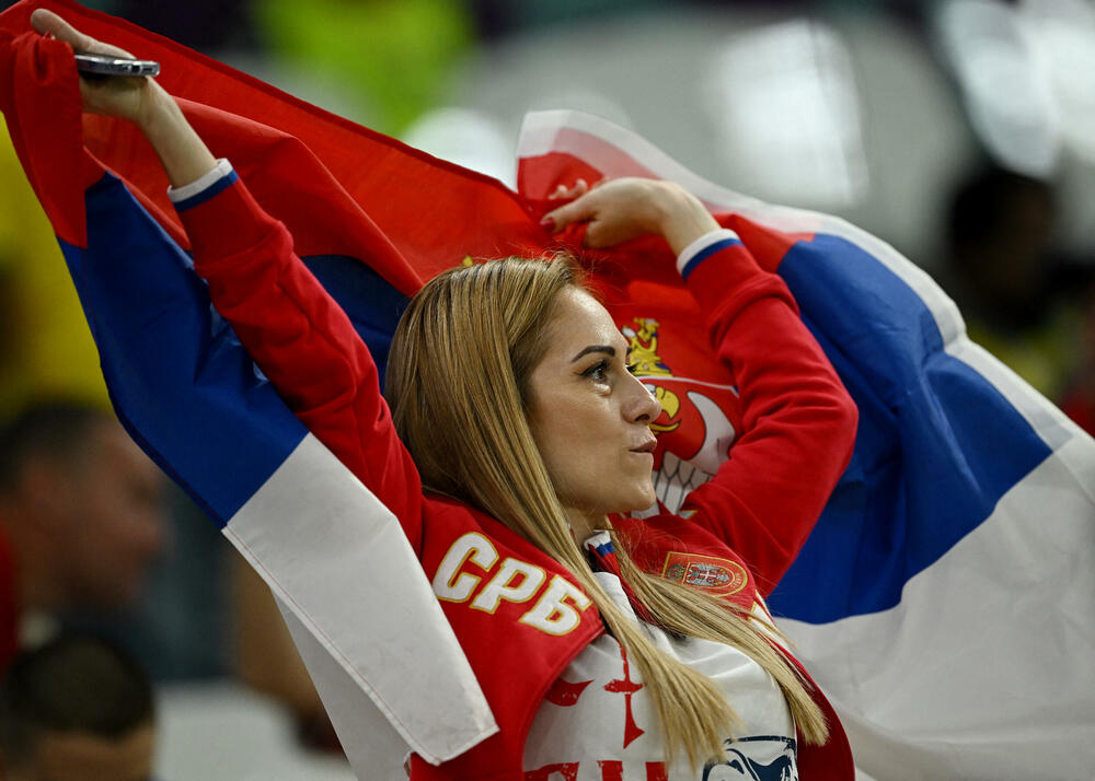 <p>Navijačka žurka i na stadionima i u u fan-zonama u Kataru</p>