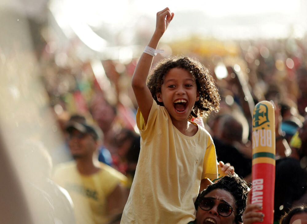 <p>Navijačka žurka i na stadionima i u u fan-zonama u Kataru</p>