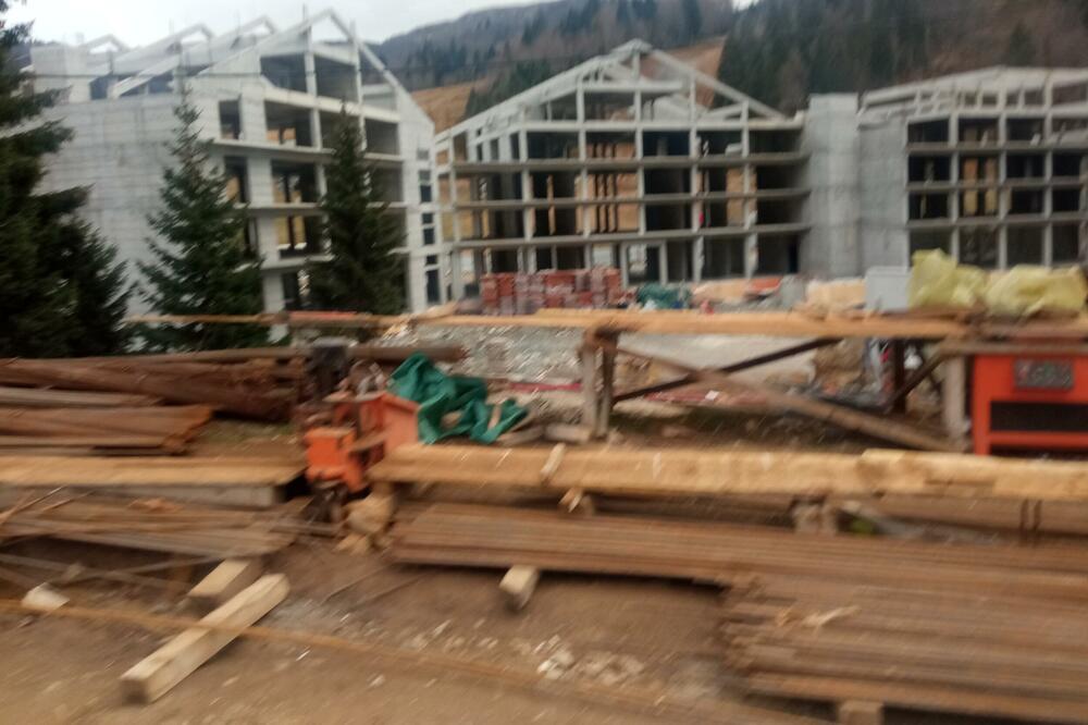 Dio objekata koji se grade na Bjelasici, Foto: Dragana Šćepanović