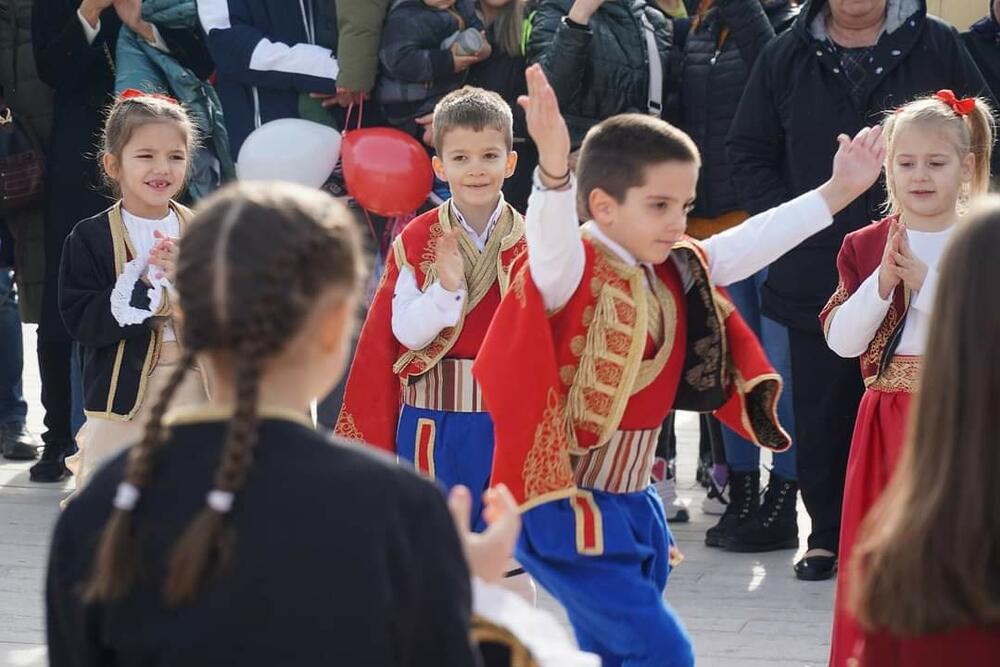 <p>“Vaš samoprijegorni rad, koji na djelu slavi solidarnost, humanost i pravednost, jedan je od temelja boljeg i pravednijeg društva kojem težimo i najbolji podsjetnik da smo ljudi onda kada ljubimo bližnjeg svog", kazao je predsjednik SO Nikšić</p>
