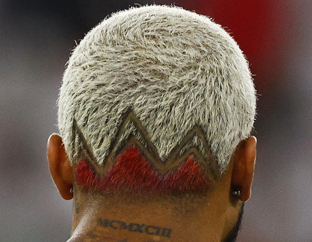 <p>Mundijalska žurka u Kataru traje dok prva faza takmičenja klizi ka kulminaciji</p>