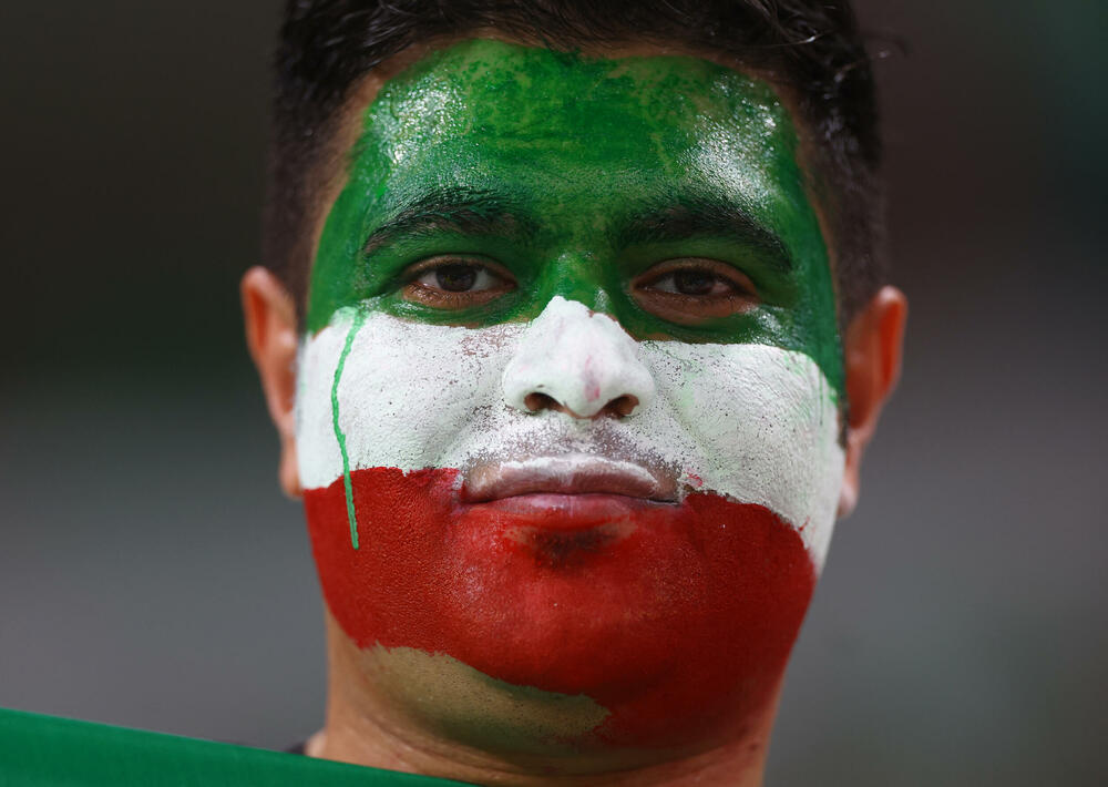 <p>Mundijalska žurka u Kataru traje dok prva faza takmičenja klizi ka kulminaciji</p>