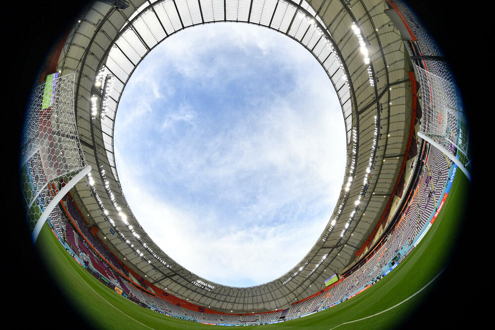 <p>Mundijalska žurka u Kataru traje dok prva faza takmičenja klizi ka kulminaciji</p>