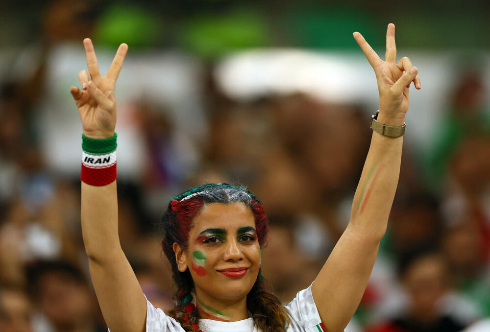 <p>Mundijalska žurka u Kataru traje dok prva faza takmičenja klizi ka kulminaciji</p>