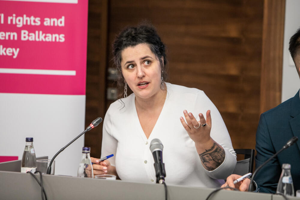 <p>Izvršni kodirektor ERA-e, Danijel Kalezić, kazao je da u Crnoj Gori još uvijek nemamo LGBTIQ+ osoba koje se bave politikom, a koje su javno autovane</p>