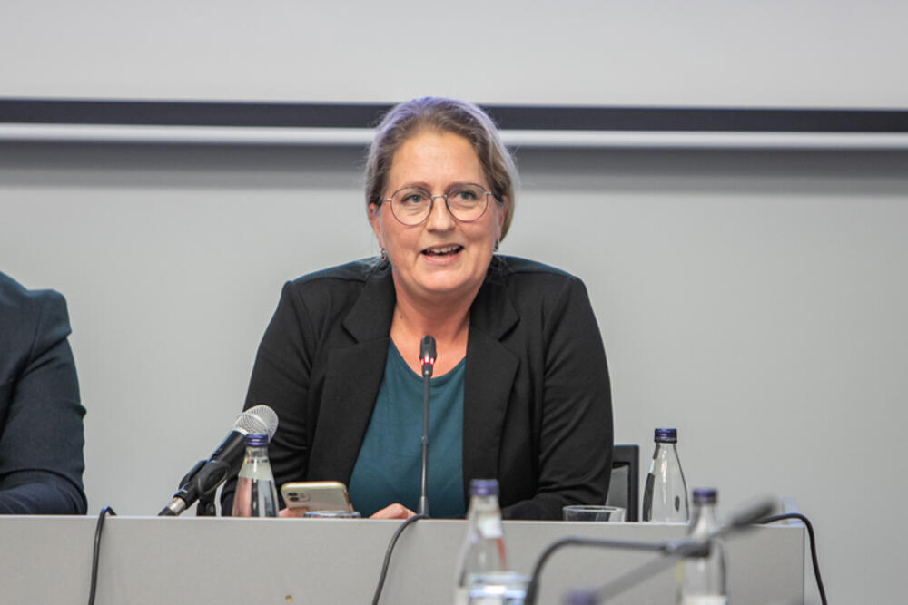 <p>Izvršni kodirektor ERA-e, Danijel Kalezić, kazao je da u Crnoj Gori još uvijek nemamo LGBTIQ+ osoba koje se bave politikom, a koje su javno autovane</p>