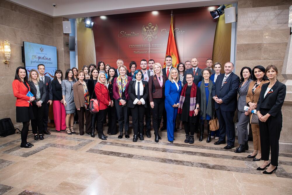 <p>Jelušić je kazala da su četiri femicida, koja su se prošle godine dogodila u Crnoj Gori, pokazale nemoć institucija da prevenira nasilje na adekvatan način</p>