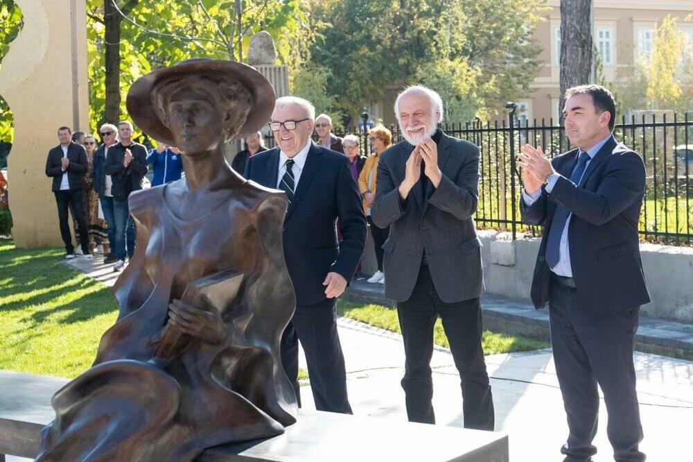 Sa otvaranja spomenika princezi Ksenij, Foto: Fb Stranica “prijestonica Cetinje/Old Royal Capital Cetinje”