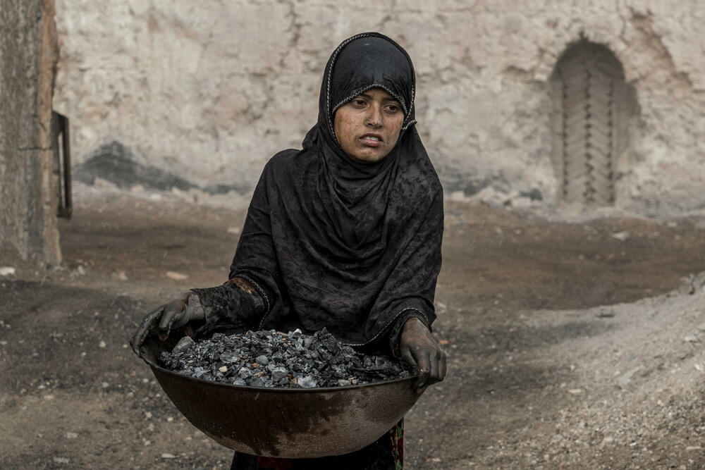 Devetogodišnja djevojčica u fabrici opeke kod Kabula 