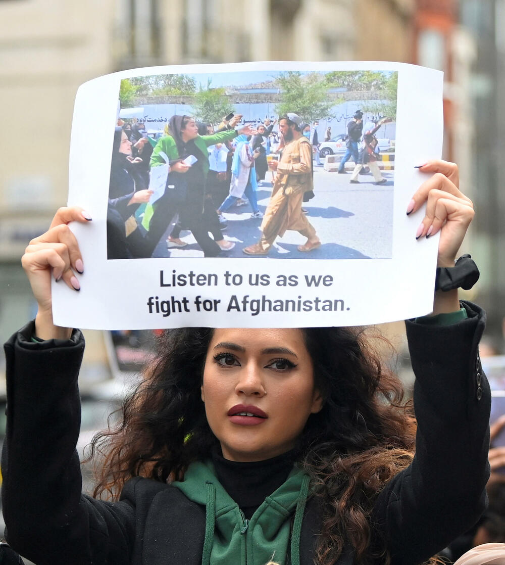 Protestni marš u Londonu u znak podrške ženama Avganistana