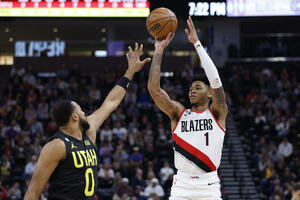 Holidej se vratio u Portland, Boston dobio Sajmonsa