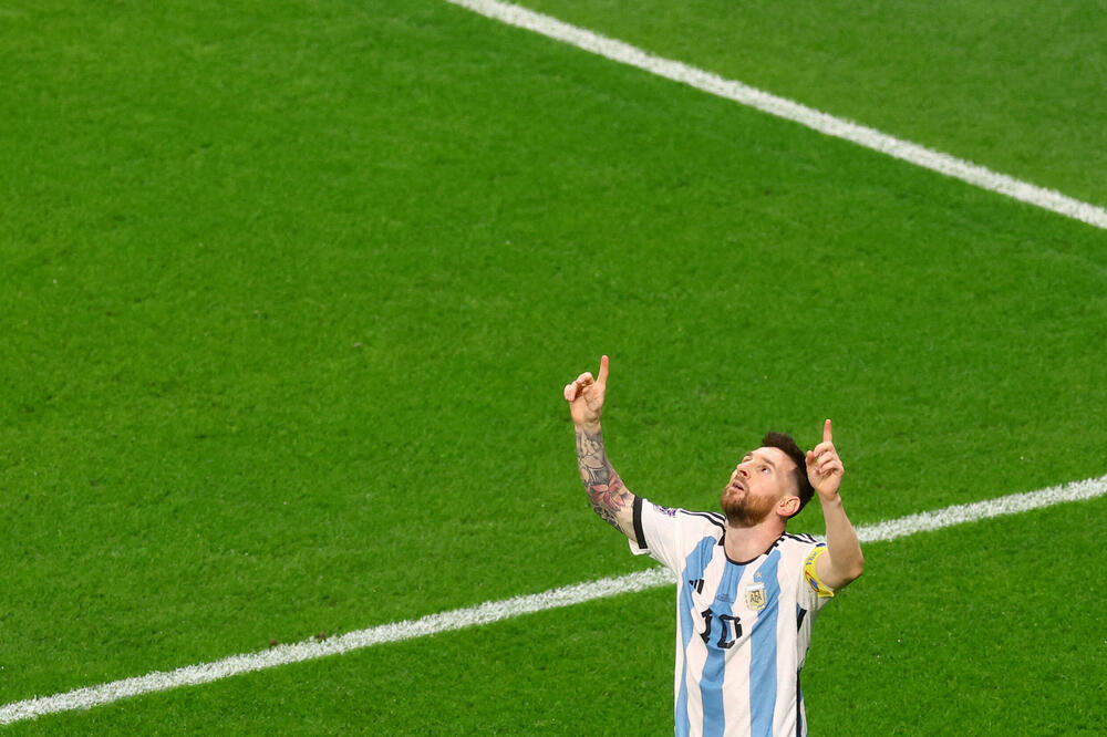 Argentinci smatraju da je Mesi sve sličniji Maradoni, Foto: REUTERS