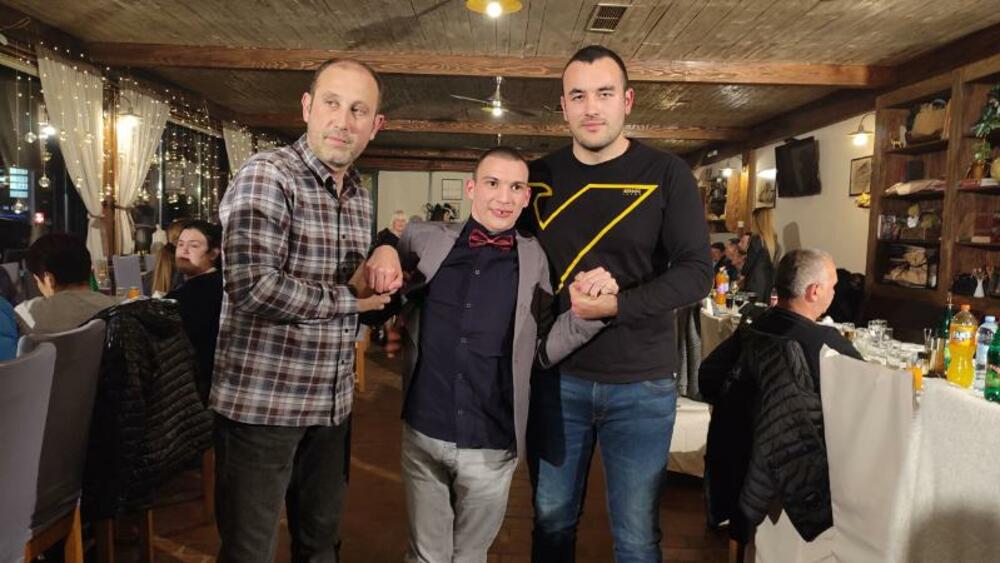 <p>Modnom revijom štićenika nikšićkog Dnevnog centra za djecu sa smetnjama u razvoju i osoba sa invaliditetom obilježen 3. decembar, Međunarodni dan osoba sa invaliditetom</p>