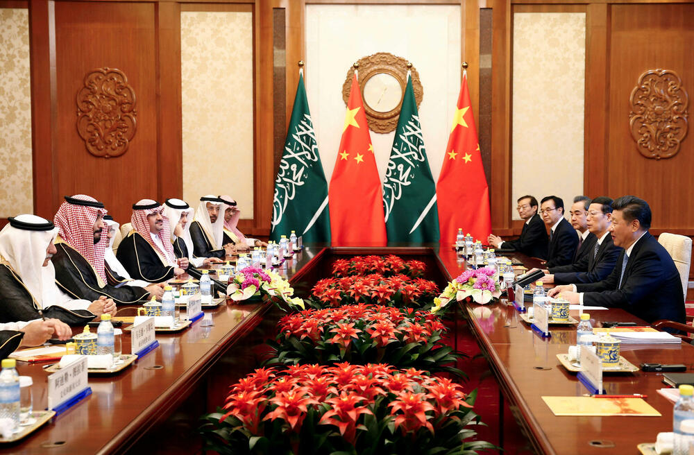 Kineska i saudijska delegacija u Pekingu u avgustu 2016