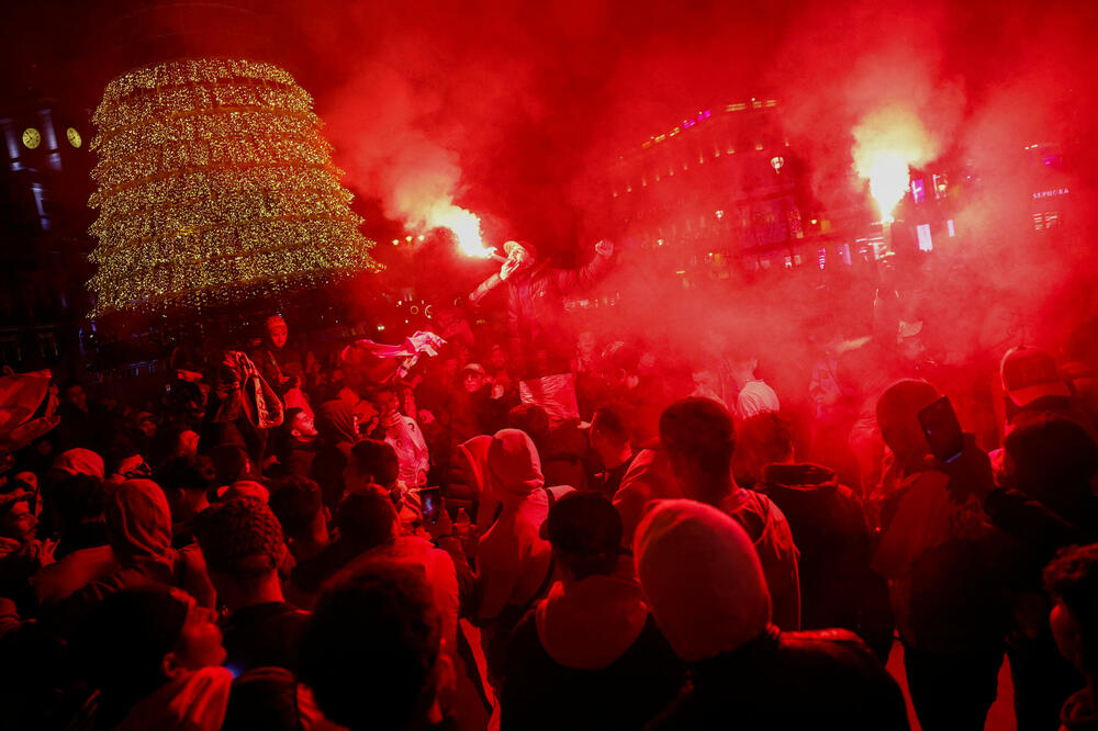 Slavlje Marokanaca na madridskom trgu Sol, Foto: Reuters