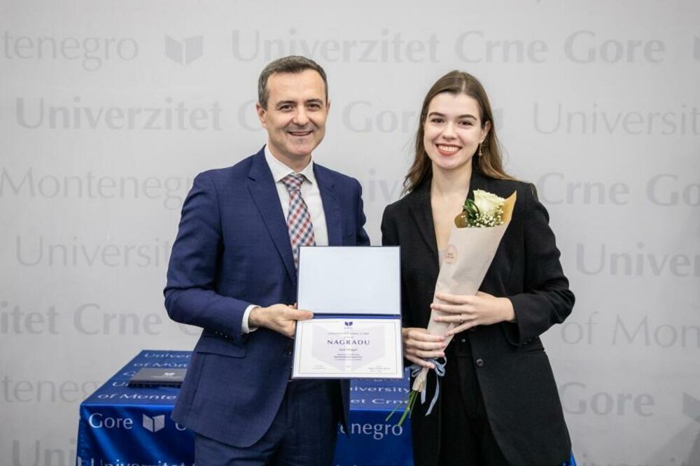 Jana Dragaš i rektor UCG Vladimir Božović, Foto: UCG