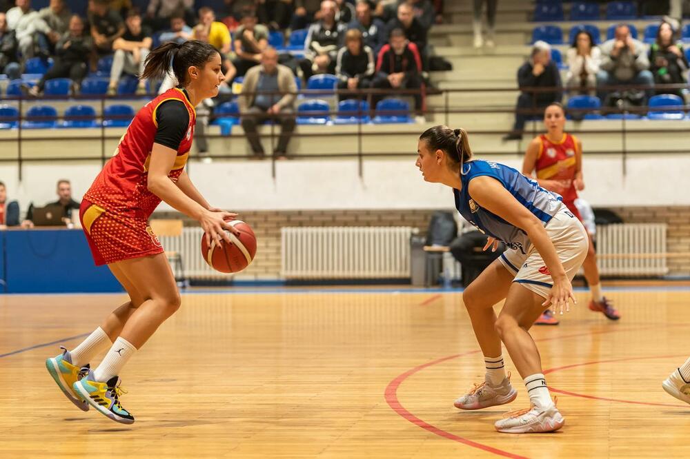 Dragana Živković (lijevo), Foto: ŽKK Budućnost Bemax