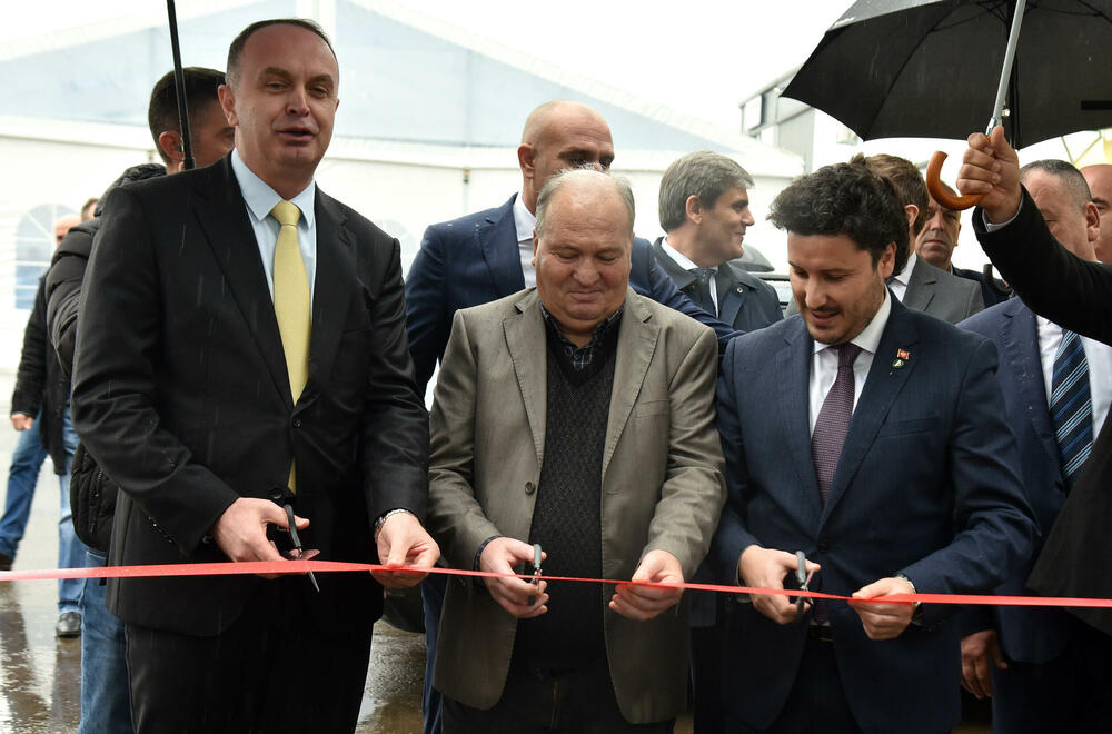 <p>Planirano je da se u početku proizvodi čips, dok će kasnije biti otvorene i linije za flips, krompir pire i pomfrit</p>