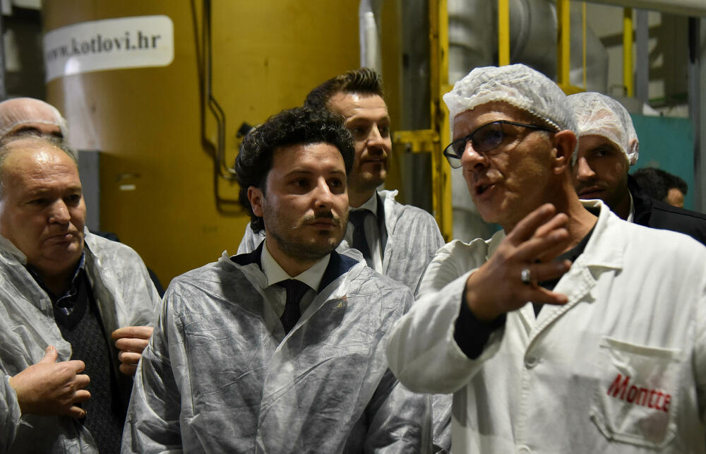 <p>Planirano je da se u početku proizvodi čips, dok će kasnije biti otvorene i linije za flips, krompir pire i pomfrit</p>