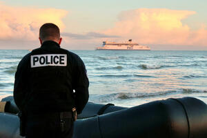 Eksplozija na ostrvu u Lamanšu, jedna osoba stradala, nekoliko se...