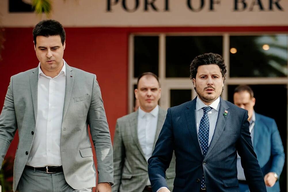 Vlada želi da objedini lučke kapacitete: Abazović prije četiri dana u Luci Bar sa direktorom Ilijom Pješčićem, Foto: gov.me