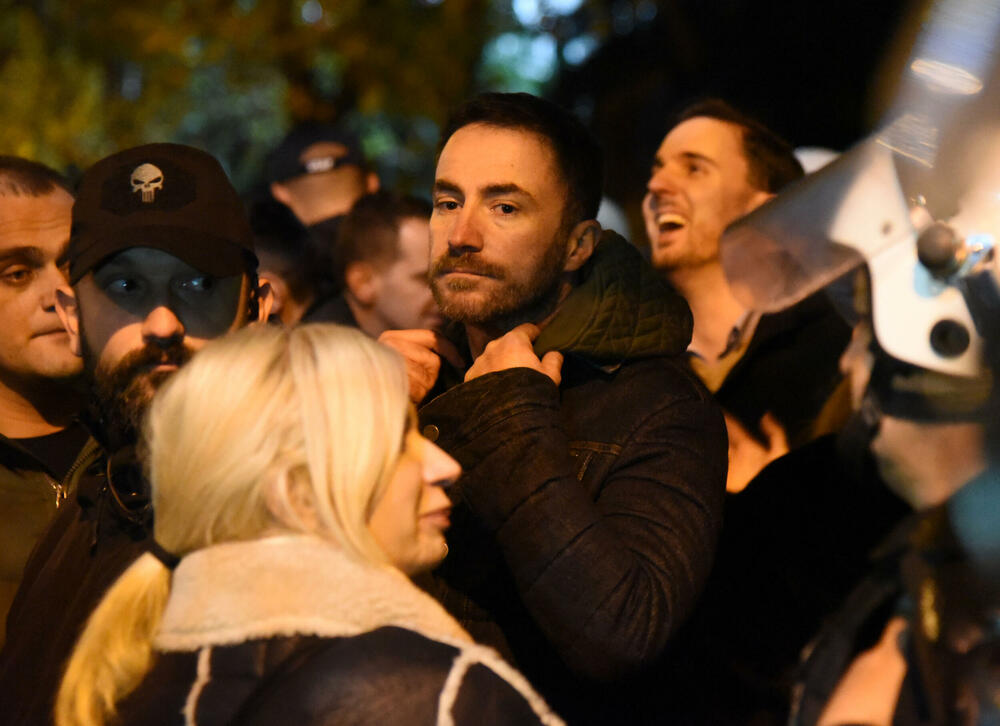<p>Fotoreporteri "Vijesti" Boris Pejović i Luka Zeković su bili na licu mjesta. Pogledajte šta su zabilježili.</p>