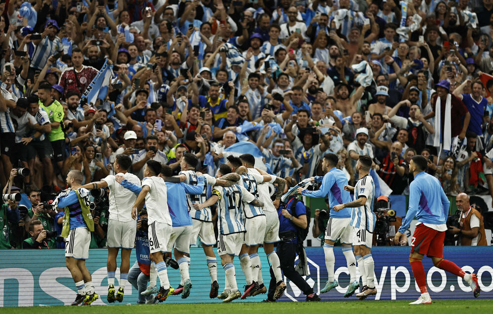 Fudbaleri Argentine na utakmici sa Holandijom