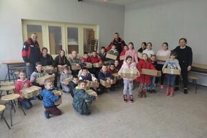 Novogodišnji paketići za 300 mališana u Nikšiću