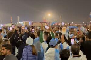 VIDEO Argentinski navijači slave: "Rođen sam u Argentini, zemlji...