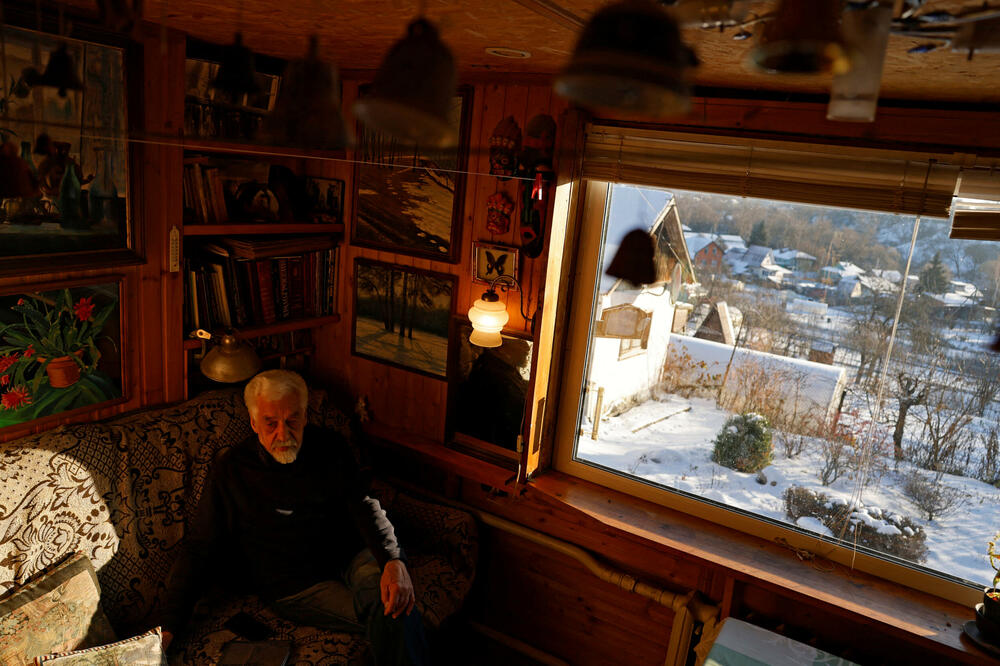 Vladimir Ovčinjikov u svom domu u Borovsku, Foto: Reuters