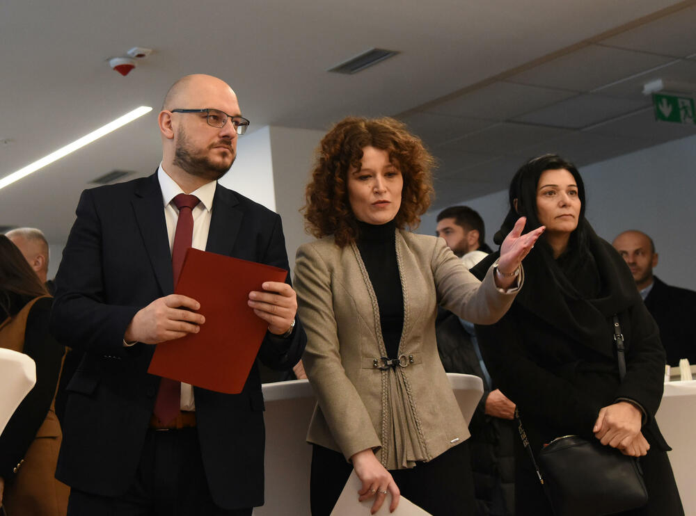 <p>Pored Risna, Bijelog Polja i Pljevalja i glavni grad će imati ustanovu koja može pružiti smještaj za sve građane kojima je ovaj vid usluge potreban, kazao je ministar rada i socijalnog staranja</p>