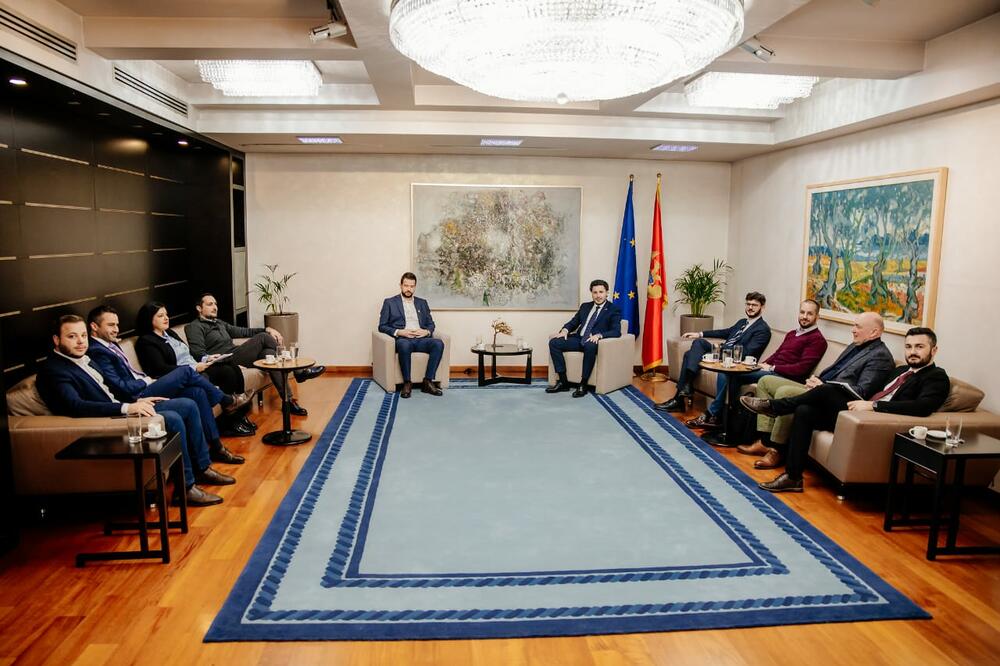 Sa sastanka, Foto: Pokret Evropa sad