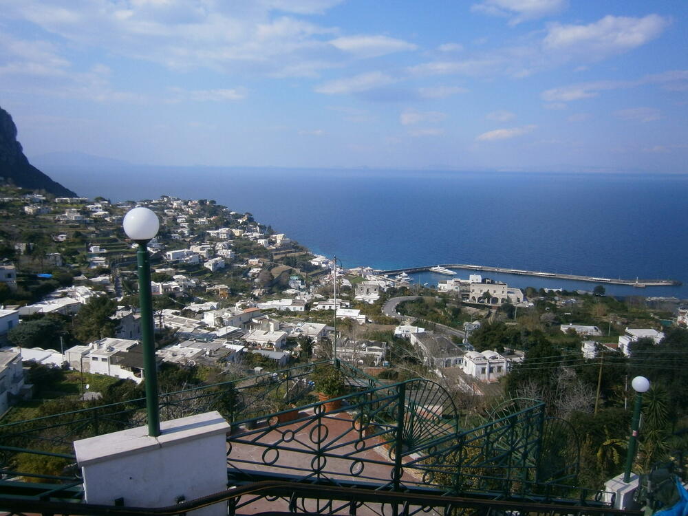 <p>To je grad gdje svak provodi veći dio života na ulicama - govori, pjeva, viče, smije se, plače i beskrajno raspravlja o fudbalu</p>