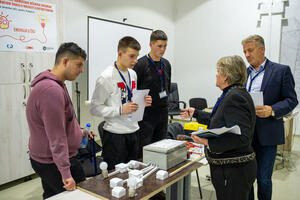 Školi "Vaso Aligrudić" prvo mjesto na takmičenju "Energija u žici"