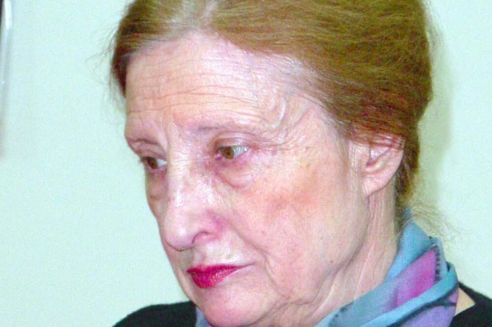 Latinka Perović, 2003., Foto: Boris Pejović