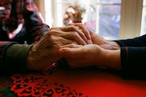 Porodica i zdravlje: Kako se suočiti sa roditeljskom demencijom