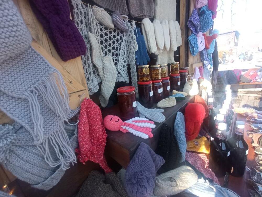 <p>Otvaranjem sajma, kao i završetkom raskošnog novogodišnjeg ukrašavanja grada, iz TO poručuju da je Kolašin spreman za sezonu</p>