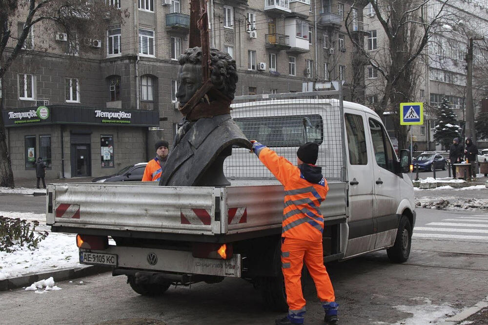 Puškinova statua uklonjena je iz Dnjepra