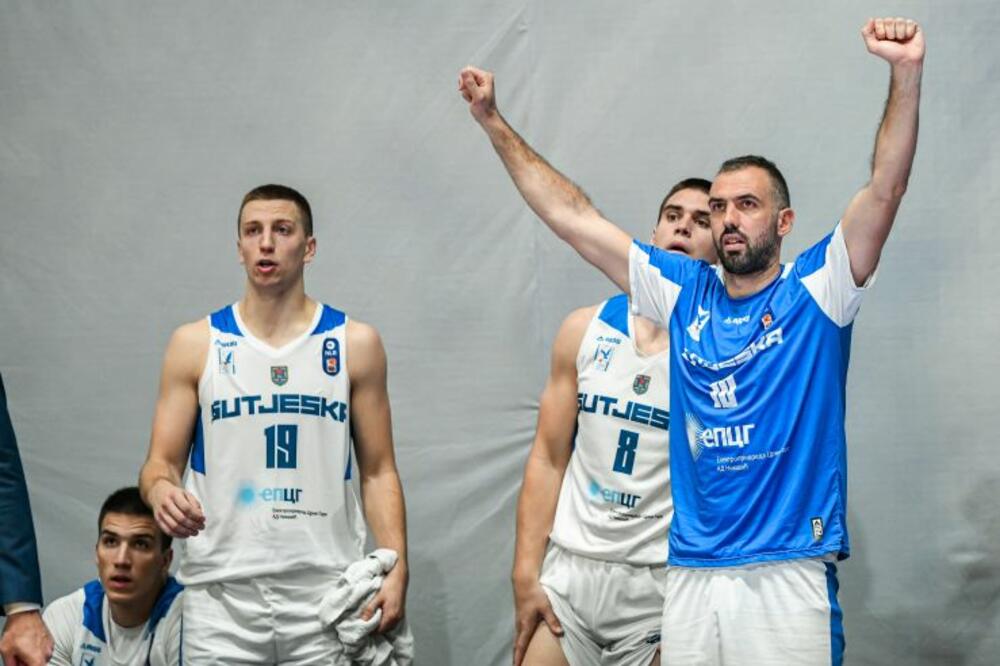 Ćalić (desno), Foto: ABA League j. t. d/Dragana Stjepanović