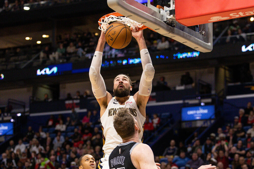 Valančijunas, Foto: Reuters