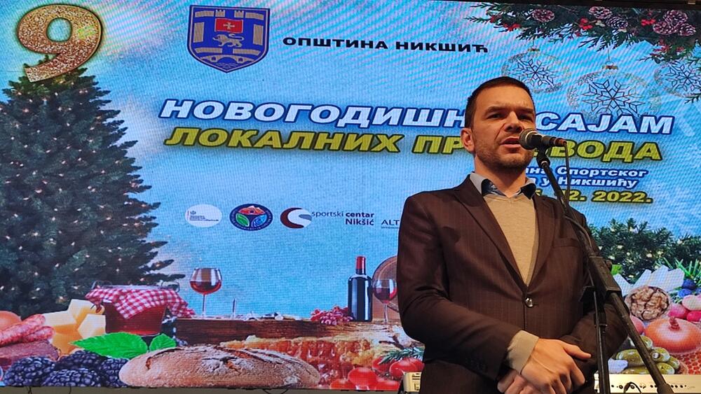 <p>Sajam je otvoren u Sportskom centru, a na njemu je učešće uzelo preko 200 izlagača</p>