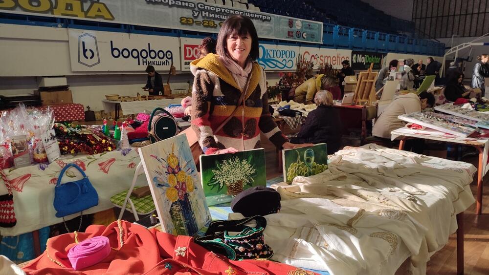 <p>Sajam je otvoren u Sportskom centru, a na njemu je učešće uzelo preko 200 izlagača</p>