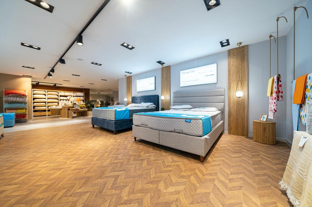 <p>Da li ste već napravili listu novogodišnjih odluka? Ako se na njoj nalazi želja da malo više ugađate sebi, imamo sjajan predlog kako to da uradite već danas. Dočekajte Novu godinu u novom namještaju, tako što ćete iskoristiti jedinstvenu priliku.</p>