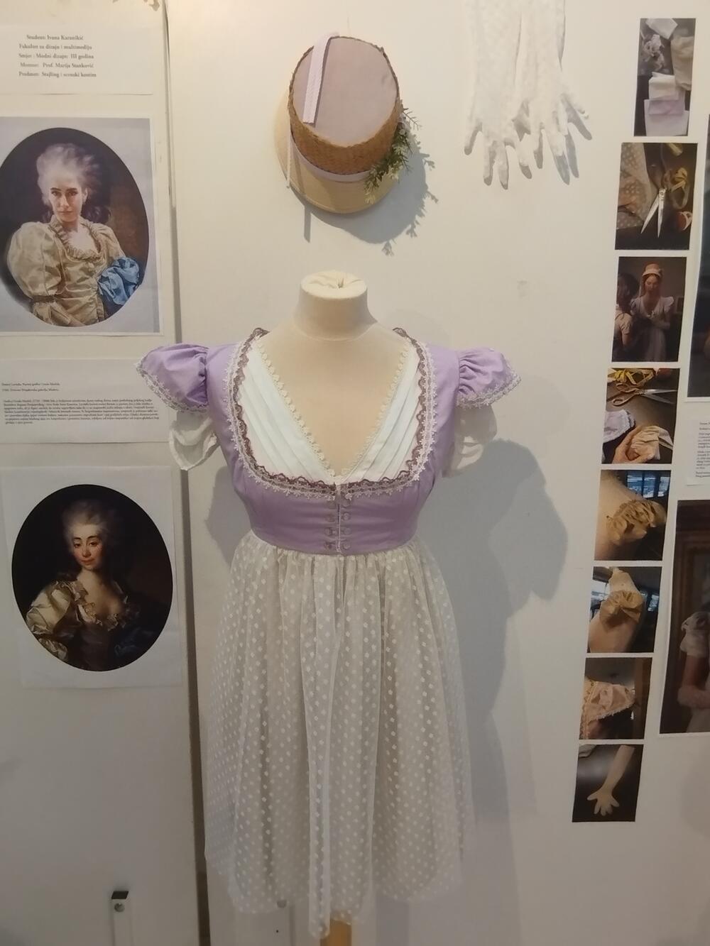 <p>Ilustracija kostima likova iz romana Agate Kristi “Ubistvo u Orijent ekspresu” i “San ljetnje noći”, koju je mentorisala Ana Vasiljević Čelar, čini jednu cjelinu ove izložbe, dok drugu cjelinu čine rekonstruisni istorijski kostimi sa poznatih umjetničkih slika i filmova pod mentorstvom Marije Stanković</p>